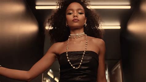 chanel commercial groove is in the heart|Chanel TV Spot, 'Fragrance Family: Mother's Day' Song by Deee .